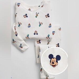 NWT Gap Disney Mickey Goofy Donald PJ set long sleeve pants set